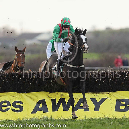01st CHOSEN DREAM and M J O'Hare ( 3 , EMERALD GREEN,red braces; emerald green sleeves; emerald green cap,red diamonds ) Trainer: Graham McKeever,, Owner : Exors of the late Mrs. M.E. Hagan