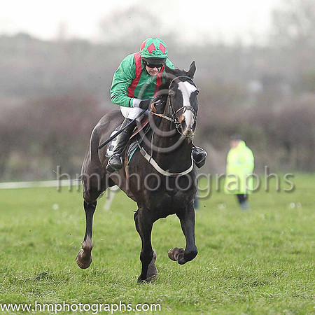 01st CHOSEN DREAM and M J O'Hare ( 3 , EMERALD GREEN,red braces; emerald green sleeves; emerald green cap,red diamonds ) Trainer: Graham McKeever,, Owner : Exors of the late Mrs. M.E. Hagan