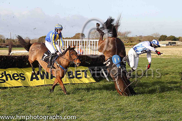 GETAWAY NORTH (GB) and S Fitzgerald ( 14 , BLUE  WHITE STRIPES; white sleeves; blue  white striped cap ) Trainer: C.A. McBratney,, Owner : Mrs. Rose Boyd