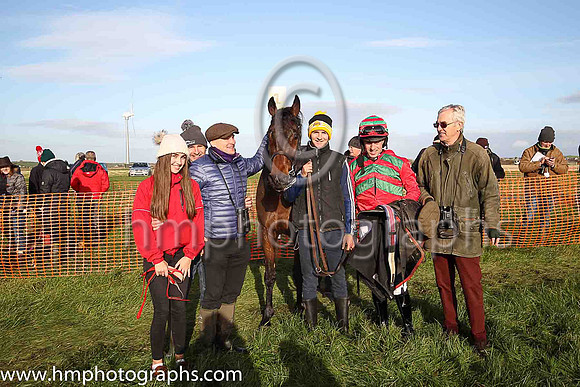 01st SOMETIME SOON and B O'Neill ( 18 , EMERALD GREEN,red chevrons; red sleeves; red  emerald green hooped cap ) Trainer: D.M. Christie , Owner : D.M. Christie