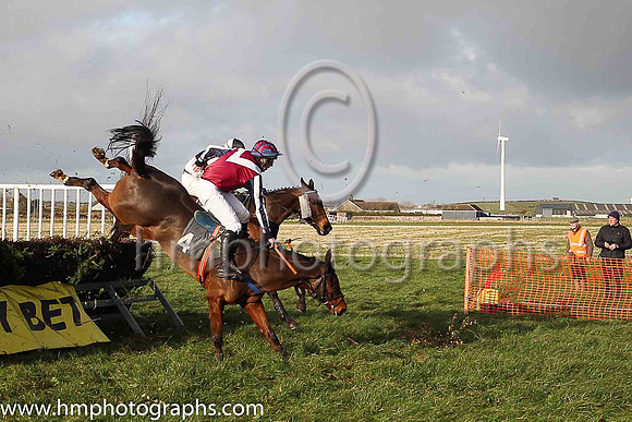 COSMIC FLIGHT and B G Crawford ( 4 , MAROON,white chevron; dark blue  white striped sleeves; maroon  dark blue striped cap ) Trainer: S.R.B. Crawford , Owner : Patricia Duffin