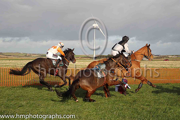 COSMIC FLIGHT and B G Crawford ( 4 , MAROON,white chevron; dark blue  white striped sleeves; maroon  dark blue striped cap ) Trainer: S.R.B. Crawford , Owner : Patricia Duffin