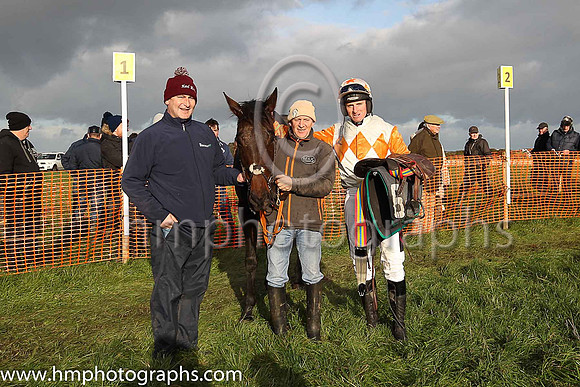 01st DAVY STREET (GB) and J J Codd ( 6 , ORANGE,white epaulettes; white sleeves; orange cap,white star ) Trainer: Denis Paul Murphy , Owner : Denis Paul Murphy