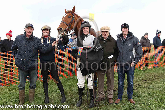 01st ADAMSTOWN and PG McGuigan ( 1 ,Antrim (H) - BLACK  WHITE QTD; black  white hlvd sleeves; white cap ) Trainer: Colin S. McKeever,, Owner : W.W. Dennison