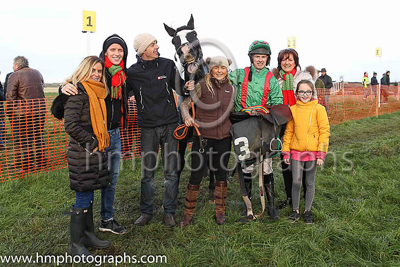 01st CHOSEN DREAM and M J O'Hare ( 3 , EMERALD GREEN,red braces; emerald green sleeves; emerald green cap,red diamonds ) Trainer: Graham McKeever,, Owner : Exors of the late Mrs. M.E. Hagan