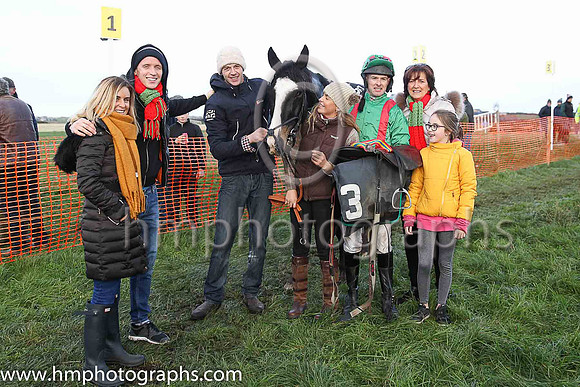 01st CHOSEN DREAM and M J O'Hare ( 3 , EMERALD GREEN,red braces; emerald green sleeves; emerald green cap,red diamonds ) Trainer: Graham McKeever,, Owner : Exors of the late Mrs. M.E. Hagan