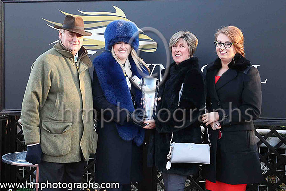 01st Tiger Sam and D Meyler ( 8 , white, red hoop ) Trainer - N Meade , Owner - Noel Meade