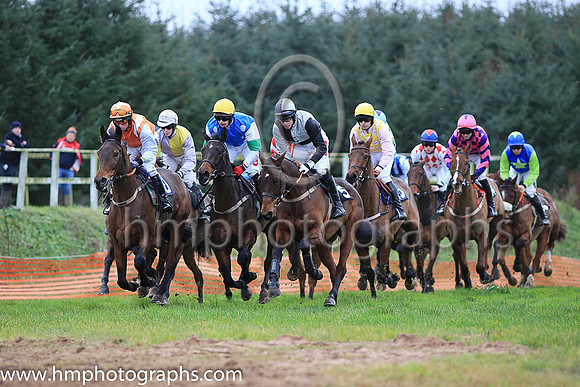 01st BEYONDTHESTORM and J J Codd ( 20 , ORANGE,white epaulettes; white sleeves; orange cap,white star ) Trainer: Denis Paul Murphy , Owner : Murphy, Denis Paul