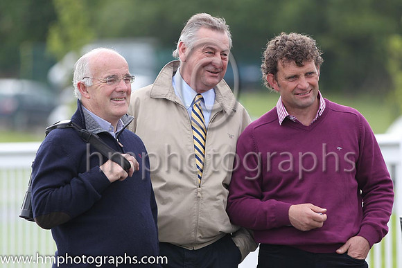 Ted Walsh, Noel Meade and Paul Nolan enjoying the craic at Downpatrick -  FT8E7453-2