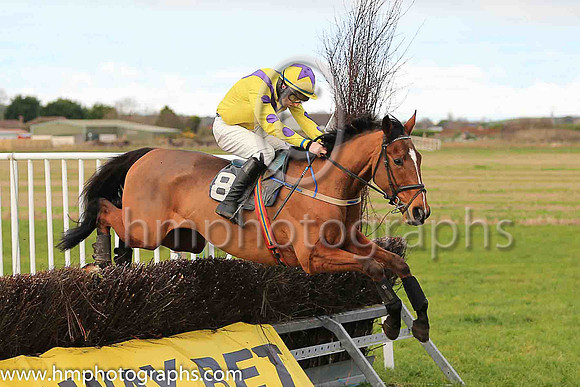 01st RAINBOW BRIDGE (GB) and B G Crawford ( 8 , YELLOW,purple chevron; yellow sleeves,purple spots; yellow cap,purple star ) Trainer: S.R.B. Crawford,, Owner : Denise Bailey