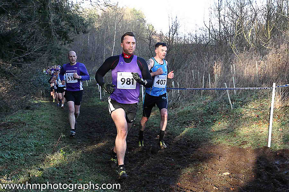 111 Gary McDermott ( 981 ) M0 Foyle Valley AC - 0:33:29