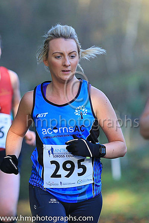 72 Gemma Whitehouse ( 295 ) F35 Acorns AC - 0:28:57