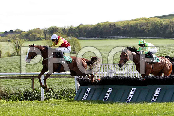 Race 1 - Bachelor Lad , Winner, Jockey Andrew J McNamara - FT8E2860-e