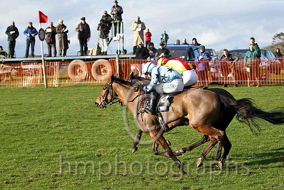 Paddys Angel & Ms K Ferris - joint winner (12, yellow, red cross belts) & Curnalee Coleen & J P McKeown - joint winner (4, light blue, navy stars) -FT8E9505-e2