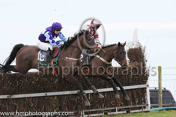 KANCAN and D G Lavery ( 12 , GREY,maroon chevron; grey sleeves,maroon armlet; grey  maroon qtd cap ) Trainer: Liam Lennon,, Owner : Anderson, William John