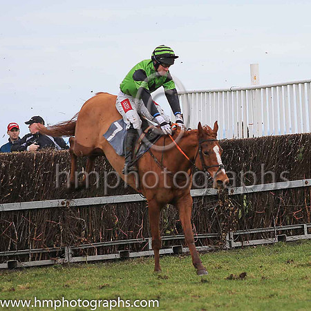 ELLANABOUGH and Derek O'Connor ( 7 ,Antrim (H) - LIGHT GREEN,black star; black sleeves,light green armlet; black  light green hooped cap ) Trainer: Gerald Quinn,, Owner : McKay, Kieran