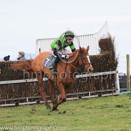 ELLANABOUGH and Derek O'Connor ( 7 ,Antrim (H) - LIGHT GREEN,black star; black sleeves,light green armlet; black  light green hooped cap ) Trainer: Gerald Quinn,, Owner : McKay, Kieran