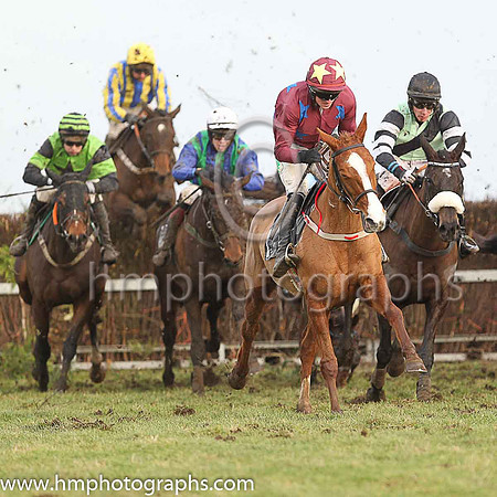01st CITY BREAK and P McGuigan ( 9 ,Antrim (H) - DARK BLUE  EMERALD GREEN STRIPES; dark blue sleeves; white cap ) Trainer: Ann Hunter , Owner : Ann Hunter