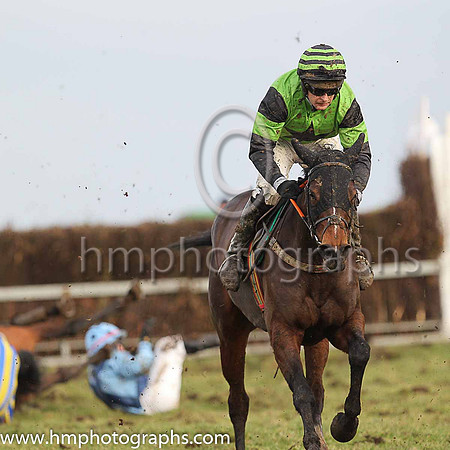 04th QUESTIONATION and M J O'Hare ( 18 ,Antrim (H) - LIGHT GREEN,black star; black sleeves,light green armlet; black  light green hooped cap ) Trainer: Gerald Quinn , Owner : Kieran McKay