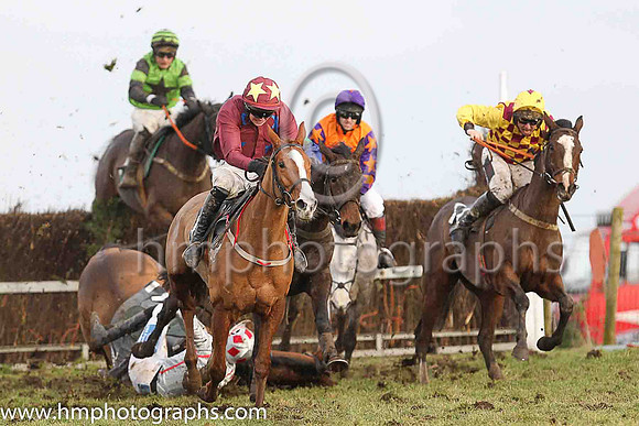 02nd DRUMCONNOR GIRL and D G Lavery ( 1 , MAROON,royal blue stars; maroon sleeves; maroon cap,yellow stars ) Trainer: J.J. Lambe , Owner : Martin Abernethy