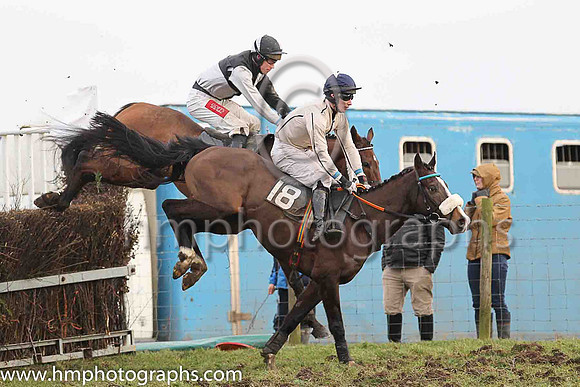 STORNAWAY and Derek O'Connor ( 16 ,Antrim (H) - BLACK  WHITE QTD; black  white hlvd sleeves; white cap ) Trainer: Colin S. McKeever , Owner : W.W. Dennison