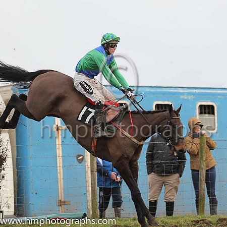 SWAREZ and H D Dunne ( 17 , EMERALD GREEN,royal blue diabolo; emerald green sleeves; emerald green cap,royal blue stars ) Trainer: Paul Stafford , Owner : Hugh J. O'Brien