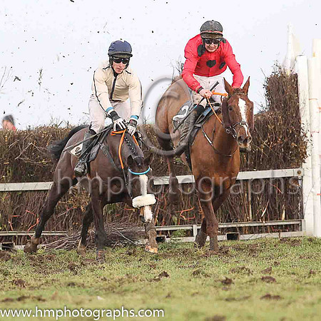 02nd COMMANDING SPIRIT and A J Fox ( 2 , RED,black large spots; red sleeves; black cap ) Trainer: Peter J. Flood , Owner : Christopher W.T. Johnston