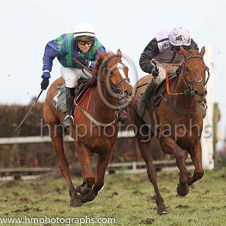 04th DESIGN PLAN and N Gault ( 4 ,Antrim (H) - DARK BLUE  EMERALD GREEN STRIPES; dark blue sleeves; white cap ) Trainer: Ann Hunter , Owner : Ann Hunter