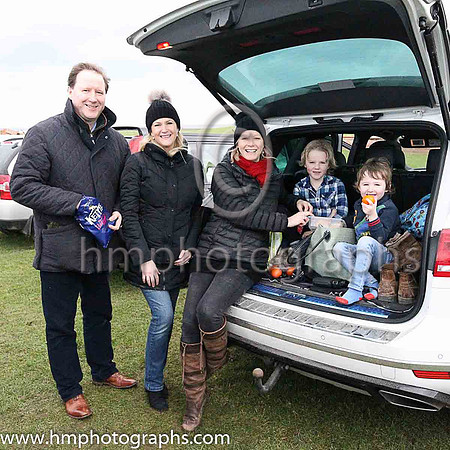 Picnic time for the Patterson family from Donegal - Gareth and Julie with their children Jamie and Charlie and Stephanie Metcalfe (centre )from Comber, sister of Julie.