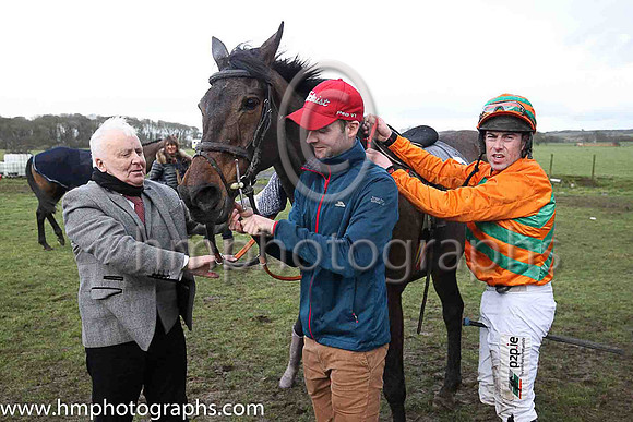 01st EDDIES MIRACLE and B O'Neill ( 8 , ORANGE; orange sleeves,green chevrons; orange  green hooped cap ) Trainer: D.M. Christie , Owner : Ray Nicholas