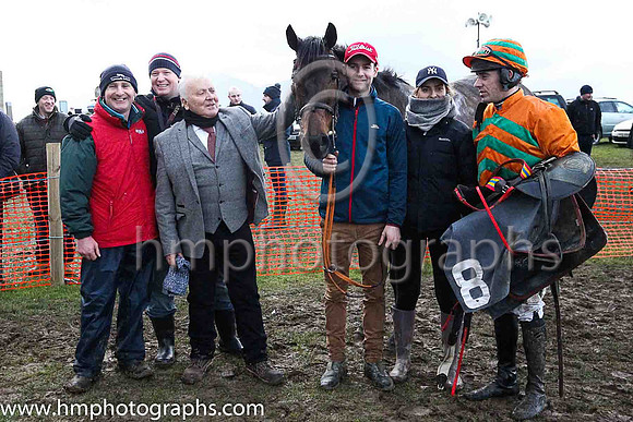 01st EDDIES MIRACLE and B O'Neill ( 8 , ORANGE; orange sleeves,green chevrons; orange  green hooped cap ) Trainer: D.M. Christie , Owner : Ray Nicholas
