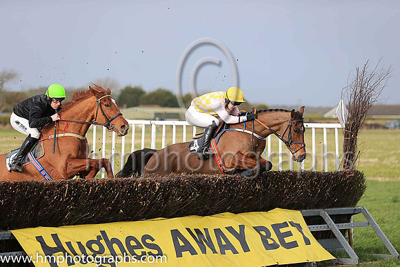 01st BOLD PLAN and M J O'Hare ( 4 , PINK  YELLOW CHECK; pink sleeves; yellow cap ) Trainer: Warren Ewing,, Owner : Warren Ewing