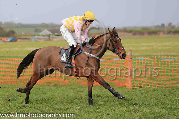 01st BOLD PLAN and M J O'Hare ( 4 , PINK  YELLOW CHECK; pink sleeves; yellow cap ) Trainer: Warren Ewing,, Owner : Warren Ewing