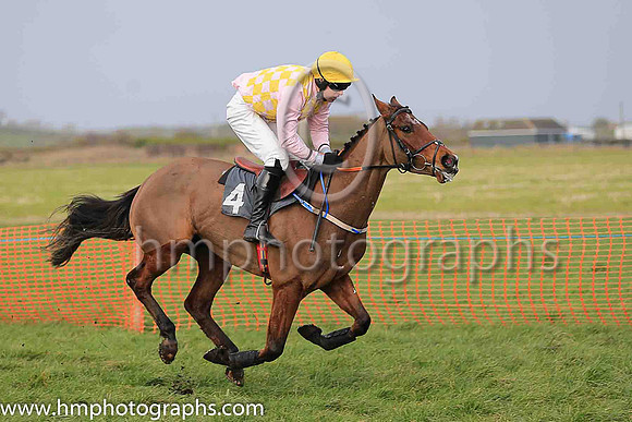 01st BOLD PLAN and M J O'Hare ( 4 , PINK  YELLOW CHECK; pink sleeves; yellow cap ) Trainer: Warren Ewing,, Owner : Warren Ewing