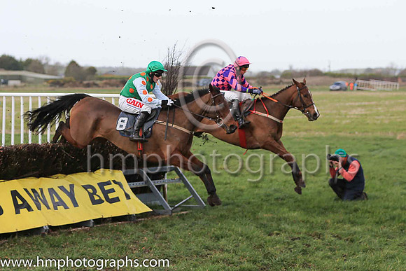 01st HOTEL DU NORD (FR) and R James ( 8 , EMERALD GREEN,orange spots; white sleeves,orange spots; emerald green cap ) Trainer: Sean Thomas Doyle,, Owner : Syndicate Monbeg