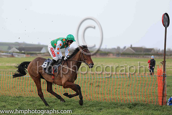 01st HOTEL DU NORD (FR) and R James ( 8 , EMERALD GREEN,orange spots; white sleeves,orange spots; emerald green cap ) Trainer: Sean Thomas Doyle,, Owner : Syndicate Monbeg