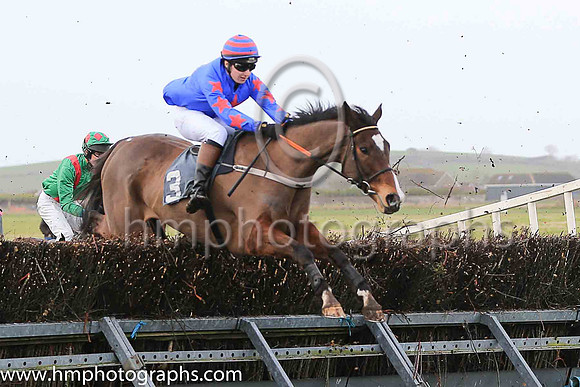 ANCIENT HIGHWAY and T A Connolly ( 3 , ROYAL BLUE,red star; royal blue sleeves,red stars; royal blue  red hooped cap ) Trainer: P.A. Fahy , Owner : Natalie Fahy
