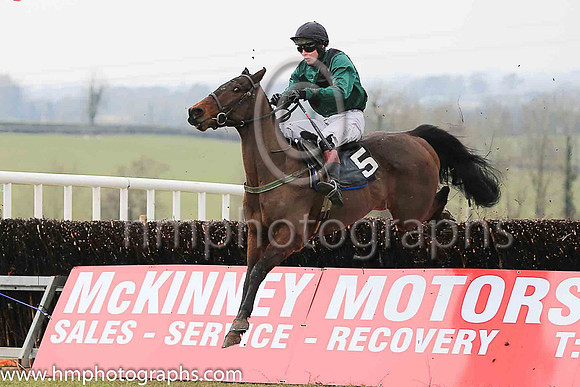 02nd ACCORDINGTOJOHNNY and S Cavanagh ( 5 , DARK GREEN,black sash; dark green sleeves; black cap ) Trainer: Brian W. Dougan , Owner : Gibson, Richard S.