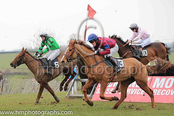 DAWN SUNRISE and J P O'Rourke ( 3 , MAROON,dark blue seams; maroon sleeves,dark blue armlet; dark blue cap,maroon spots ) Trainer: Pierce Michael Power,, Owner : Alexandria Gardner