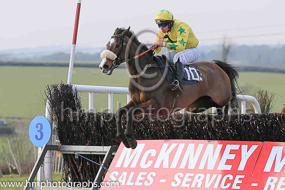 MOREHURRYLESSHASTE and P Magee ( 10 , YELLOW,green star; yellow sleeves,green stars; yellow cap,green stars ) Trainer: Patrick Joseph Magee,, Owner : Dolores Magee