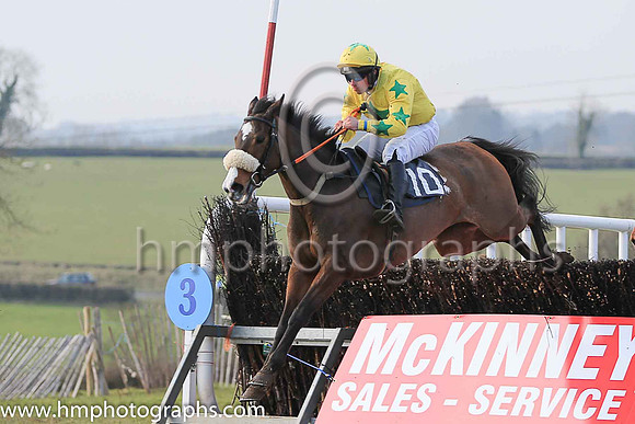 MOREHURRYLESSHASTE and P Magee ( 10 , YELLOW,green star; yellow sleeves,green stars; yellow cap,green stars ) Trainer: Patrick Joseph Magee,, Owner : Dolores Magee