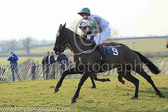 04th QUICKASYOUCAN and J Johnston ( 9 , WHITE,green disc; grey sleeves; green  grey check cap ) Trainer: C.A. McBratney , Owner : S. Downey  J. Marley  P. McGurk.