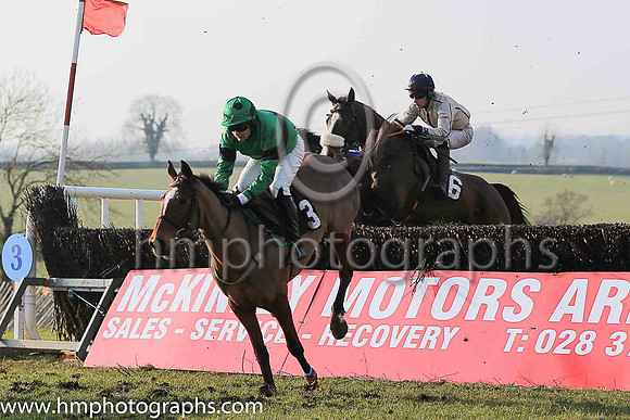 02nd THUNDEROSA and L OcCarroll ( 6 , BEIGE,dark blue seams; beige sleeves,dark blue seams; dark blue cap,beige star ) Trainer: Dermot McLoughlin , Owner : Fidelma Toole