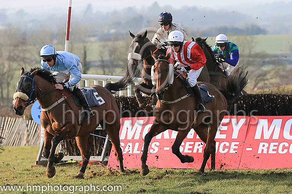 01st CELTIC THUNDER and D McConville ( 1 , RED  WHITE STRIPES; red sleeves; white cap ) Trainer: Marshall Watson,, Owner : Daire J. McConville