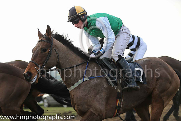 MILITARY ROAD (GB) and L OcCarroll ( 7 , GREEN; white sleeves; black  gold qtd cap ) Trainer: J. Woods,, Owner : J. Woods