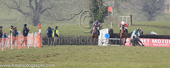 01st LONGTYMEGONE and D McConville ( 6 , RED  WHITE STRIPES; red sleeves; white cap ) Trainer: Alan A.H. Wells , Owner : Daire J. McConville