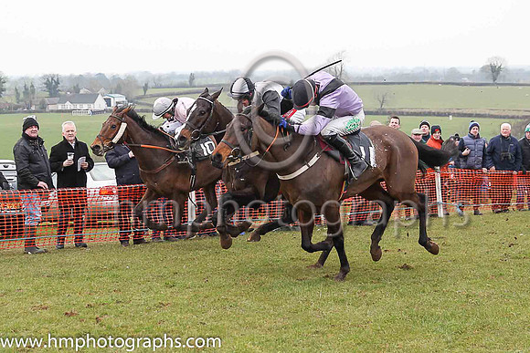 03rd PARSONAL and J C Orr ( 10 , PINK,grey seams; pink sleeves,grey seams; grey cap,pink star ) Trainer: Shane Donohoe , Owner : Shane Donohoe