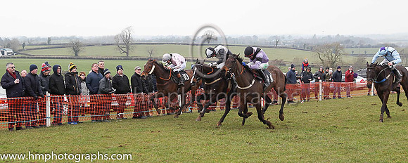 01st Dead Heat between BALLYART and Derek O'Connor ( 2 ,Antrim (H) - BLACK  WHITE QTD; black  white hlvd sleeves; white cap ) and SCHOOL LANE and D G Lavery ( 11 , MAUVE,black sash; mauve sleeves,blac