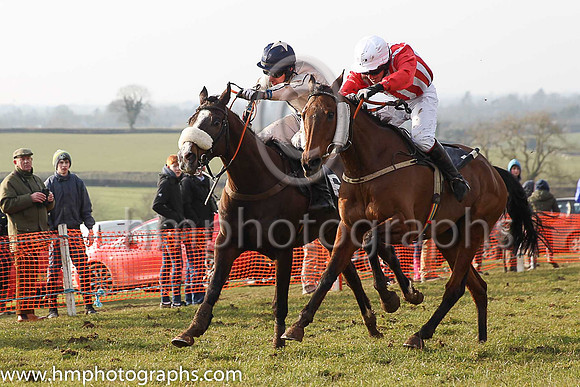 01st CELTIC THUNDER and D McConville ( 1 , RED  WHITE STRIPES; red sleeves; white cap ) Trainer: Marshall Watson,, Owner : Daire J. McConville