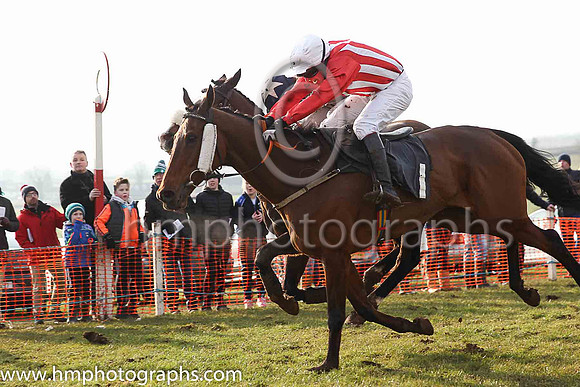 01st CELTIC THUNDER and D McConville ( 1 , RED  WHITE STRIPES; red sleeves; white cap ) Trainer: Marshall Watson,, Owner : Daire J. McConville